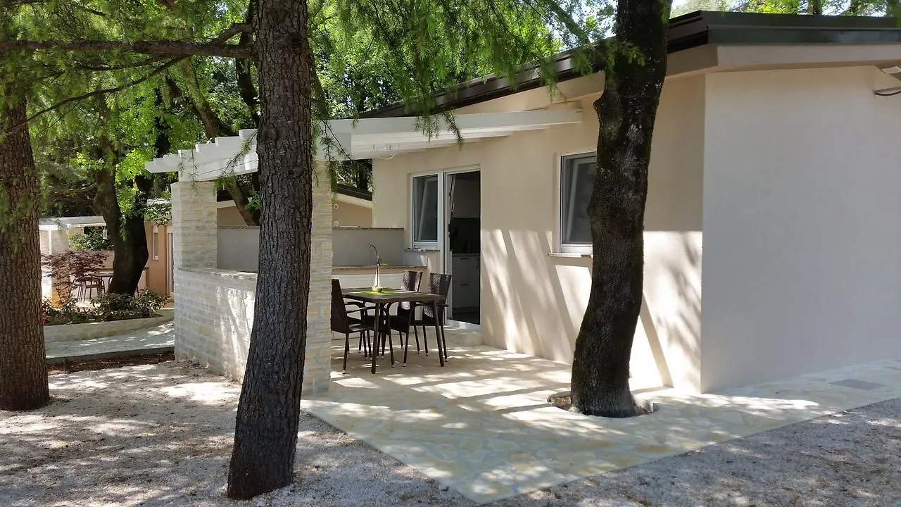 Holiday Park Mimoza Bašanija